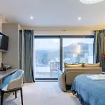 Waterhead Bath آمبيلسايد
