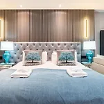 Waterhead Bath فندق