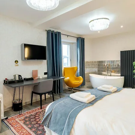 Waterhead Bath - Parking And Light Breakfast فندق