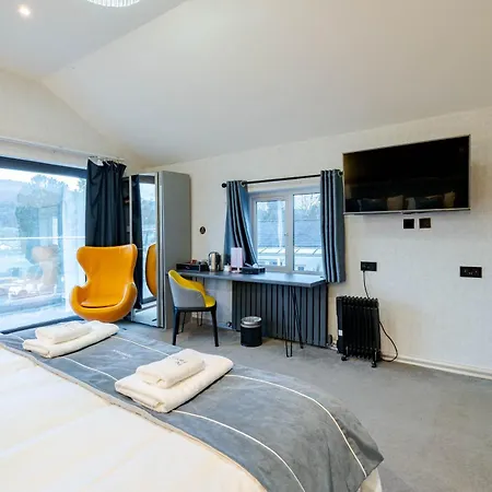 Waterhead Bath - Parking And Light Breakfast 3*