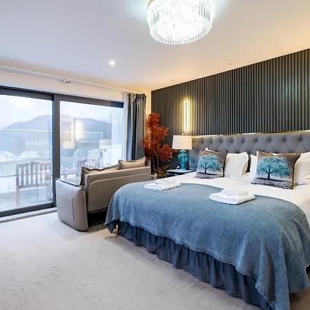 Waterhead Bath - Parking And Light Breakfast 3*