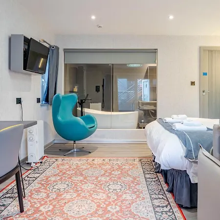 Waterhead Bath - Parking And Light Breakfast 3* آمبيلسايد