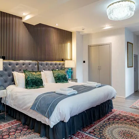 فندق Waterhead Bath - Parking And Light Breakfast 3*