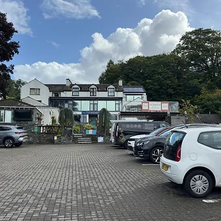 Waterhead Bath - Parking And Light Breakfast