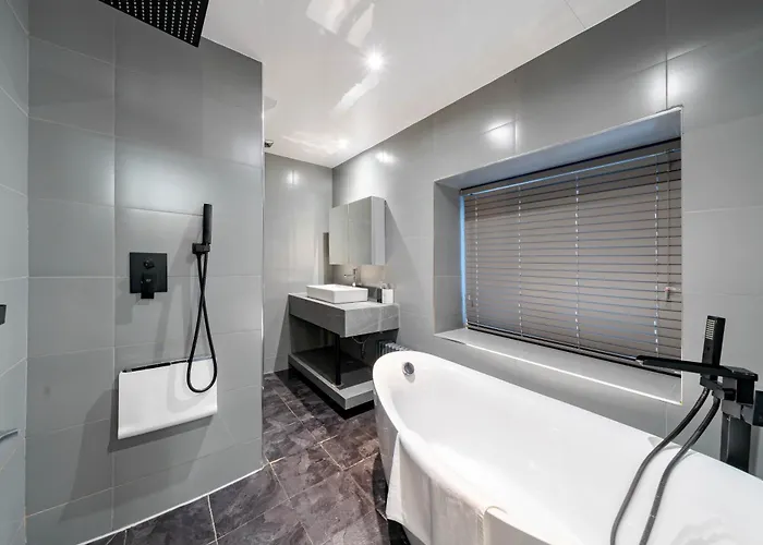 Waterhead Bath Hotel